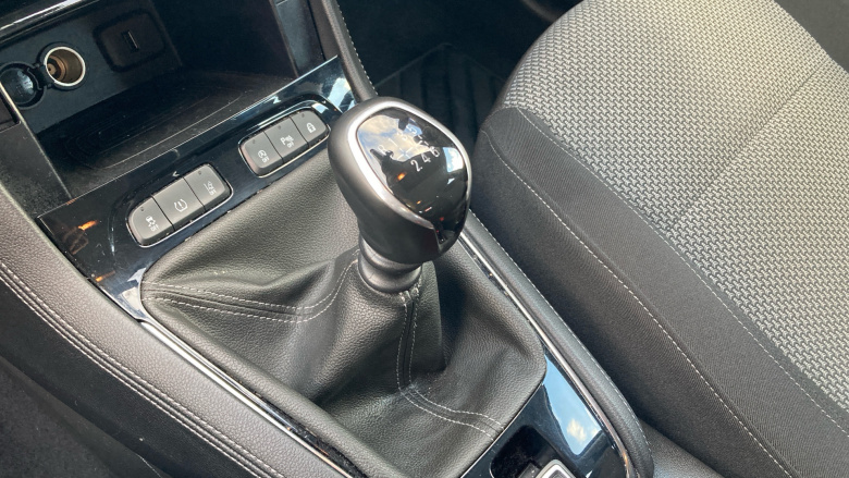 Vauxhall Grandland X 1.2 Turbo SE 5dr Petrol Hatchback